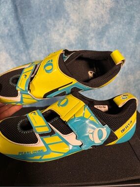 Pearl Izumi Tri Fly V Carbon Men’s EU 44 Cycling Shoes Yellow and Teal